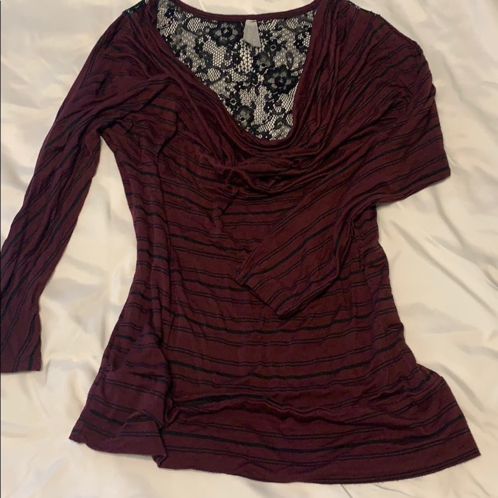 3/4 length scoop neck blouse